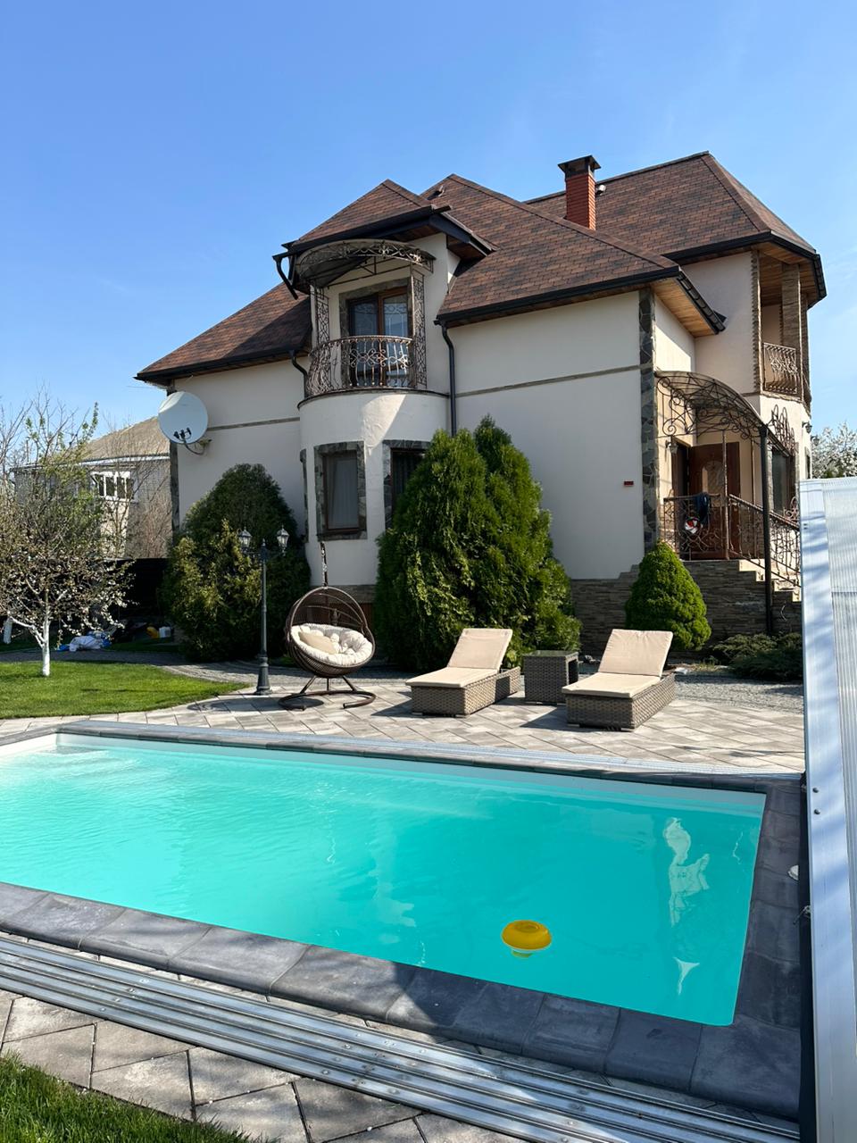 Home 03