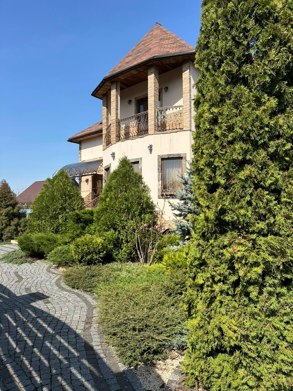 Home 03