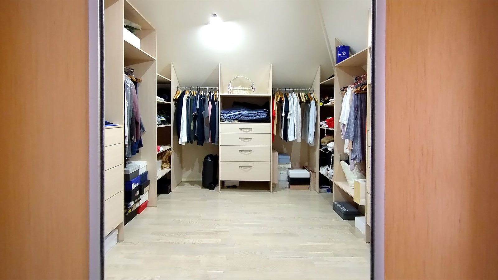 Home 03