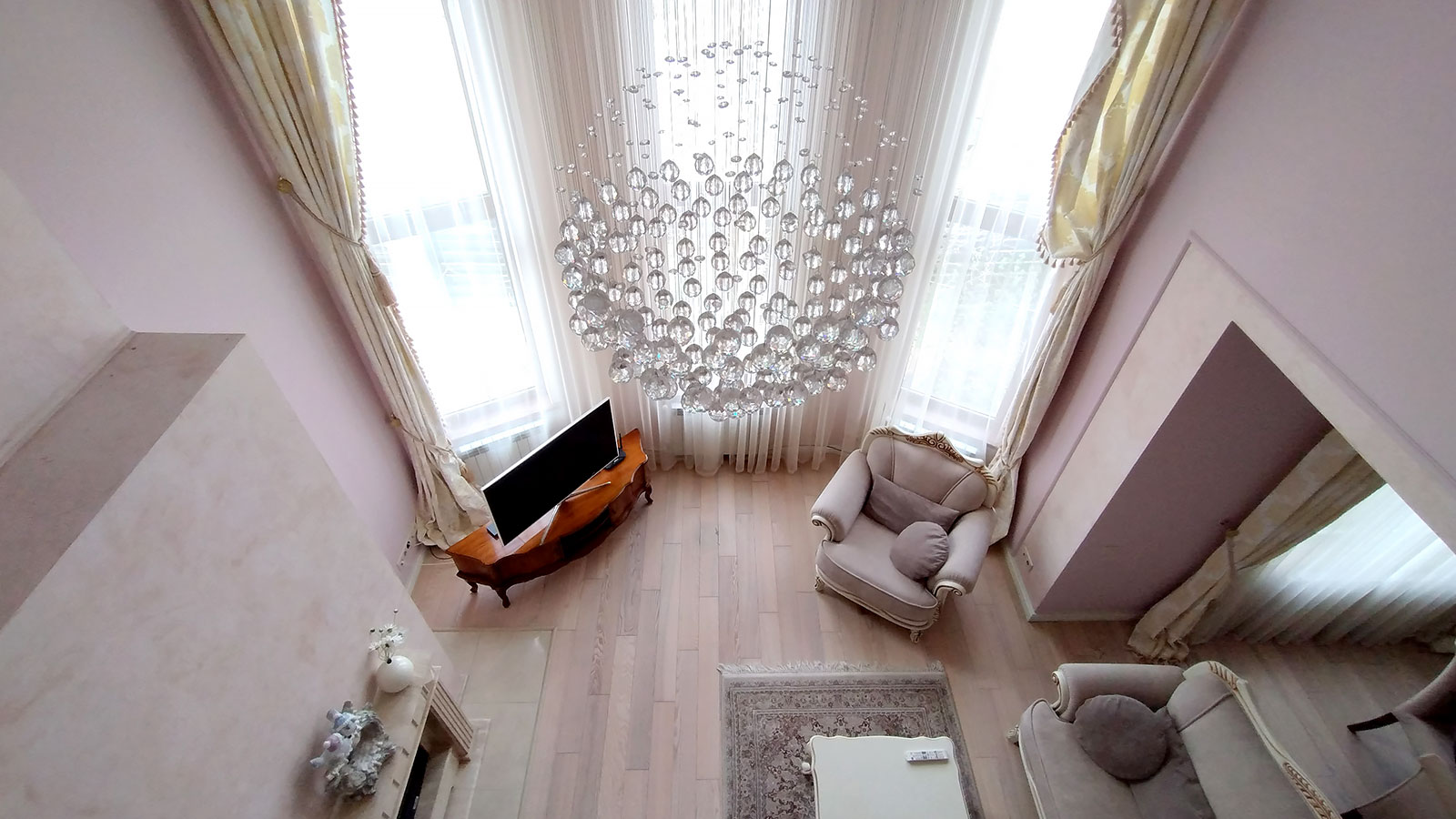 Home 03