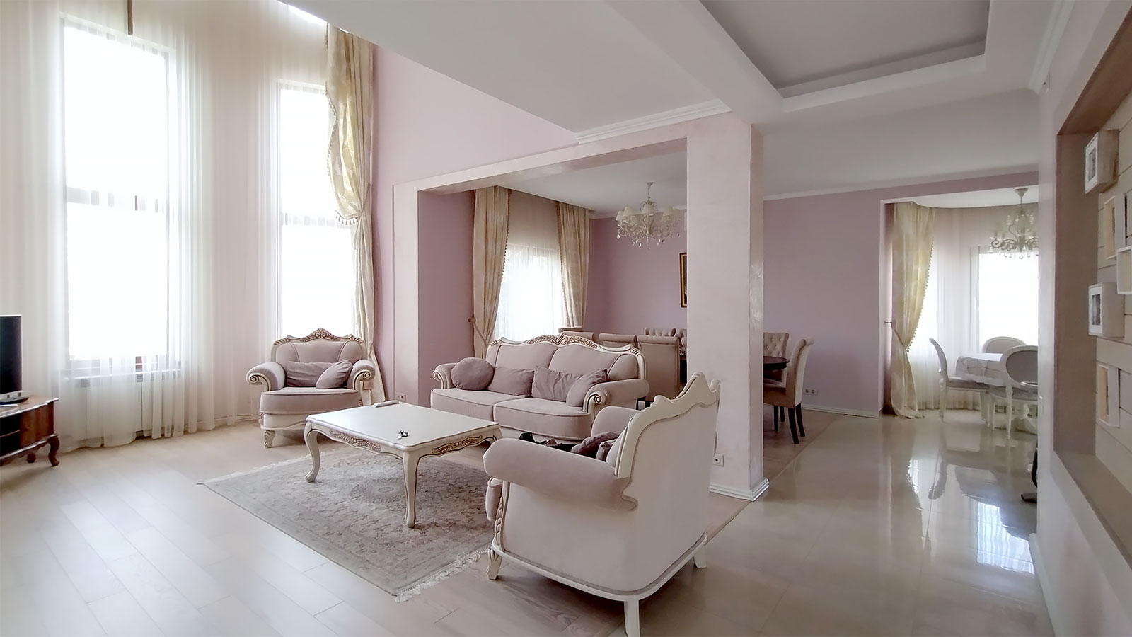 Home 03
